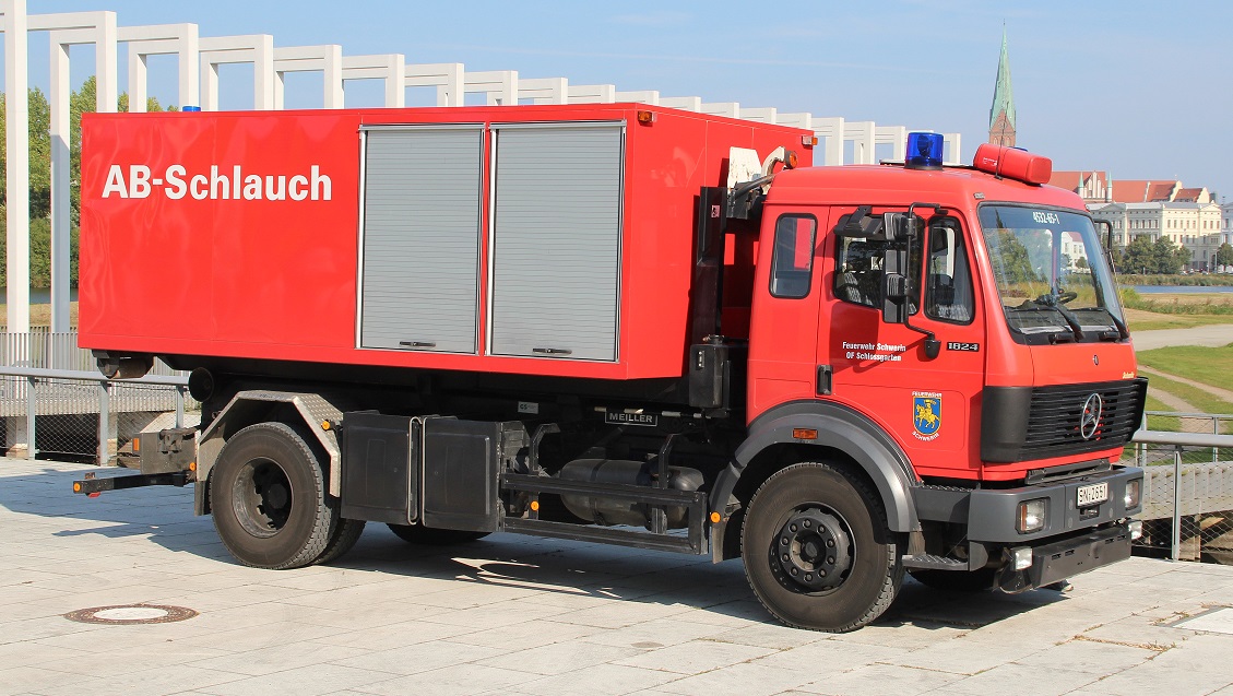  Wechselladerfahrzeug WLF
